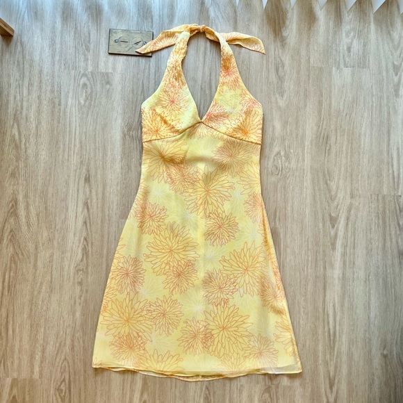 Vintage Dresses & Skirts - Vintage Phoebe Flower Halter Midi Dress